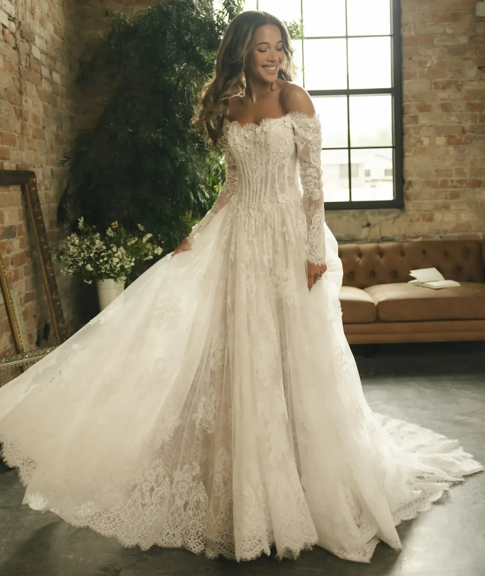 The Dress. The Deal. The Day.