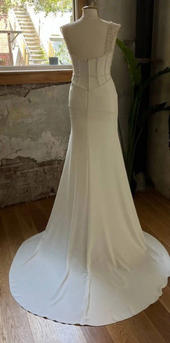 Pronovias Penelope #2 Off-White/Crystal thumbnail