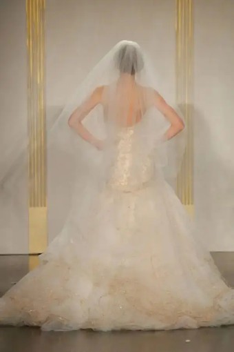 Lazaro 3217 #1 Ivory/Oyster thumbnail