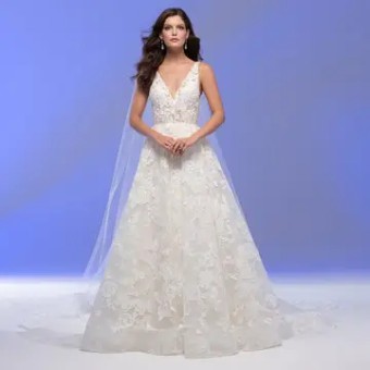Lazaro VALENCIA #0 Ivory/Gold thumbnail
