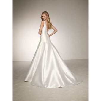 Pronovias Delfina #1 thumbnail