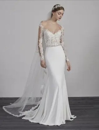 Pronovias Emy #4 Off-White/Crystal thumbnail